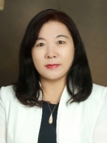 SUN ZHANFANG 사진